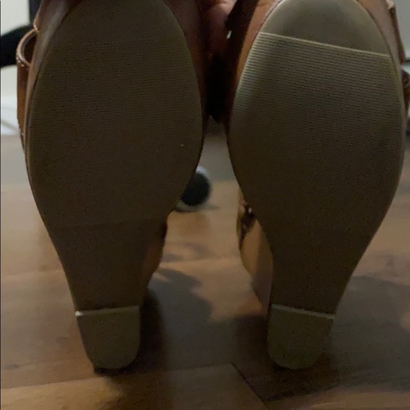 JustFab Heeled wedge Shoes - Picture 3 of 3